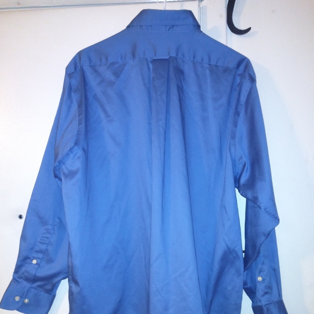 Men's IZOD dress shirt